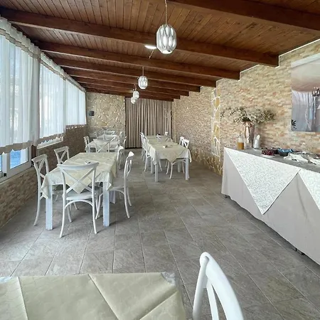 Apartamento Beautiful In With Kitchen *